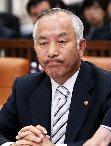 19대 강광석사진