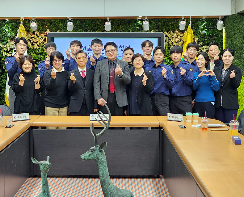 서울밀알학교를 방문하여 장애학생의 활동을 지원하는 사회복무요원들을 격려하고 복무기관장에게  사회복무요원의 권익 보호에 관심과 지원을 요청하는 시간을 가졌다.(4월 6일, 서울밀알학교)
                    